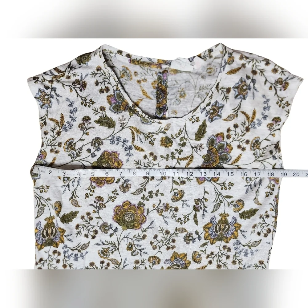 Rachel Ashwell 100% Linen Floral Cap Sleeve Blouse, Medium - Picture 3 of 9